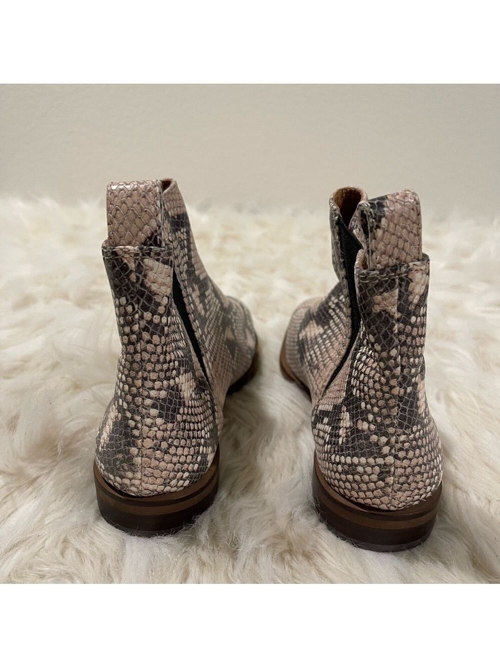 Women’s Lucky Brand Haylia Snake Print Boots 6.5 US! - Picture 7 of 9